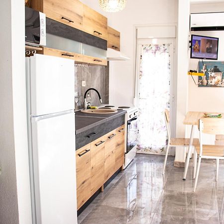 George'S House Apartment Paralía Екстериор снимка