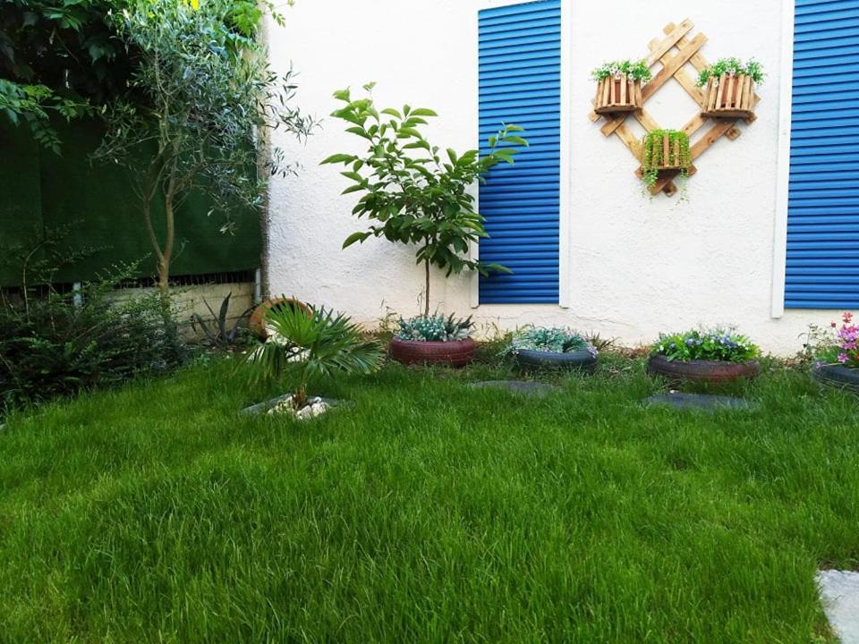 George'S House Apartment Paralía Екстериор снимка