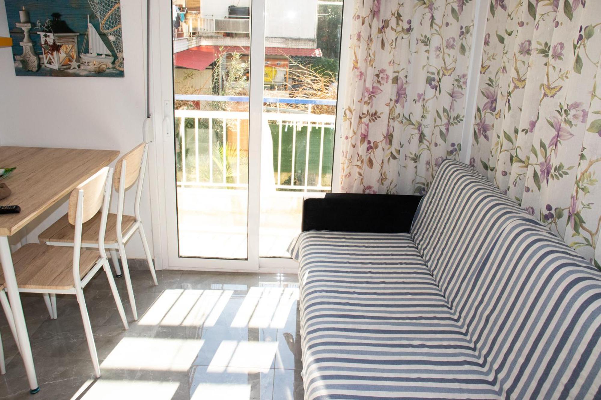 George'S House Apartment Paralía Екстериор снимка
